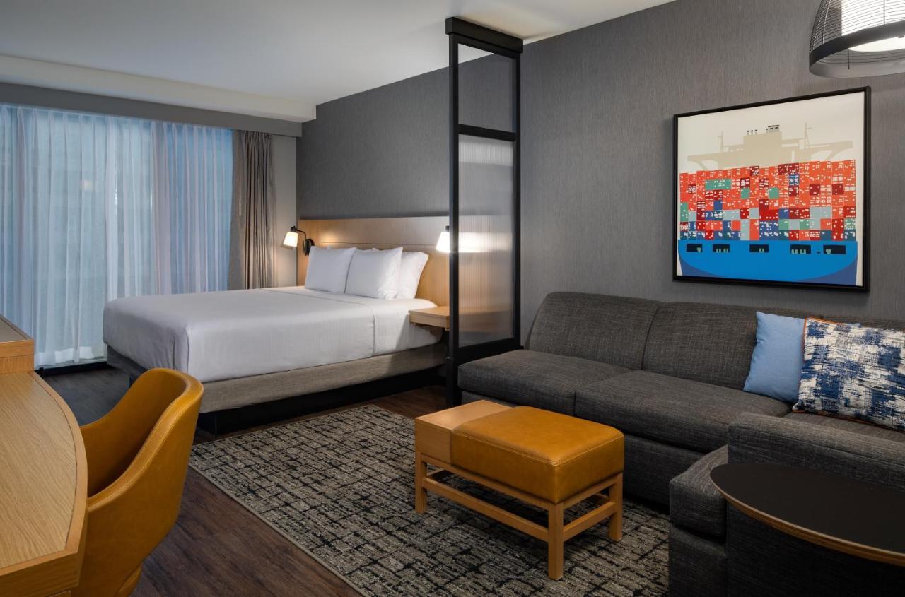 Hyatt Place Boston/Seaport District Номер фото