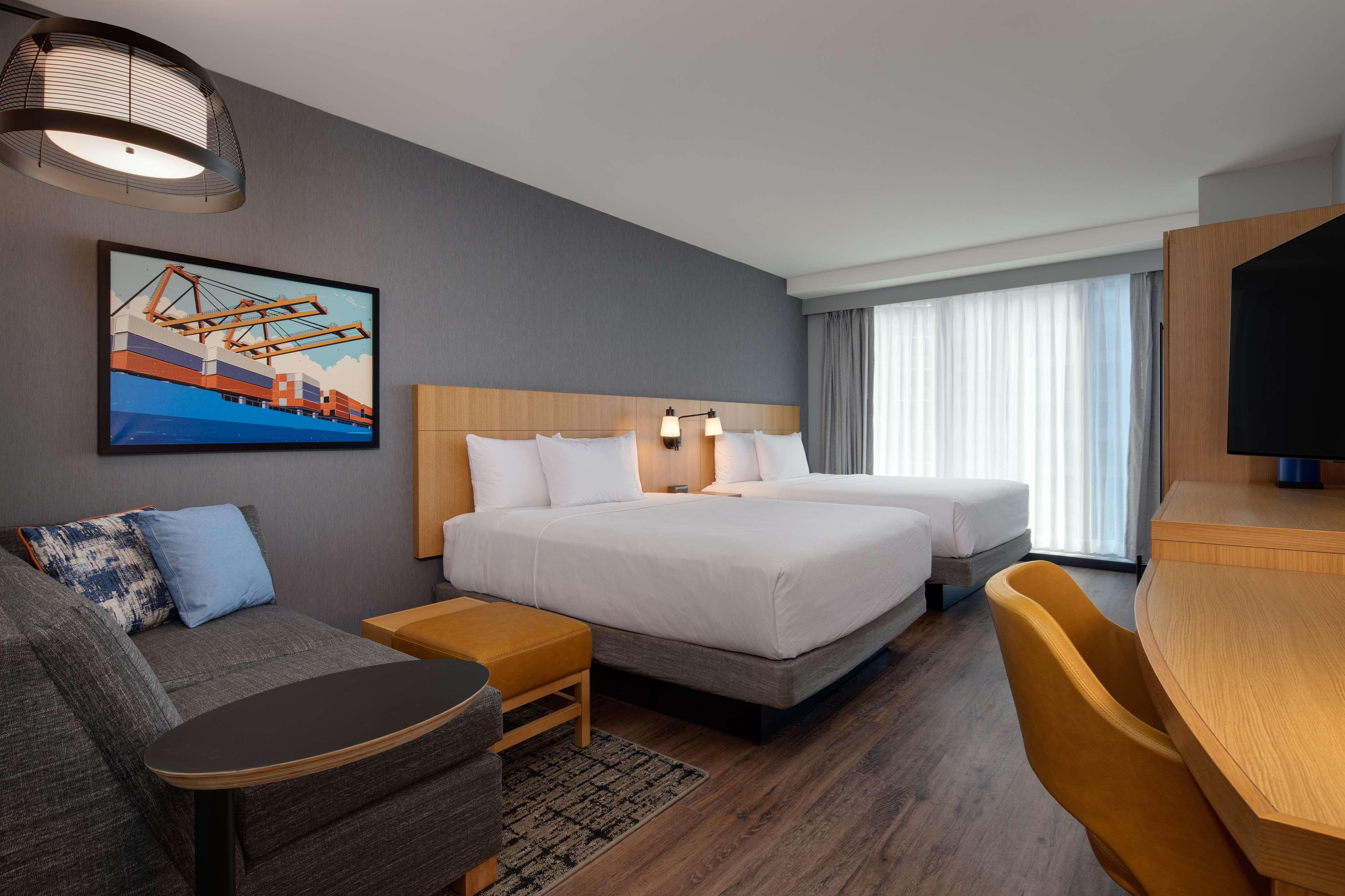 Hyatt Place Boston/Seaport District Экстерьер фото