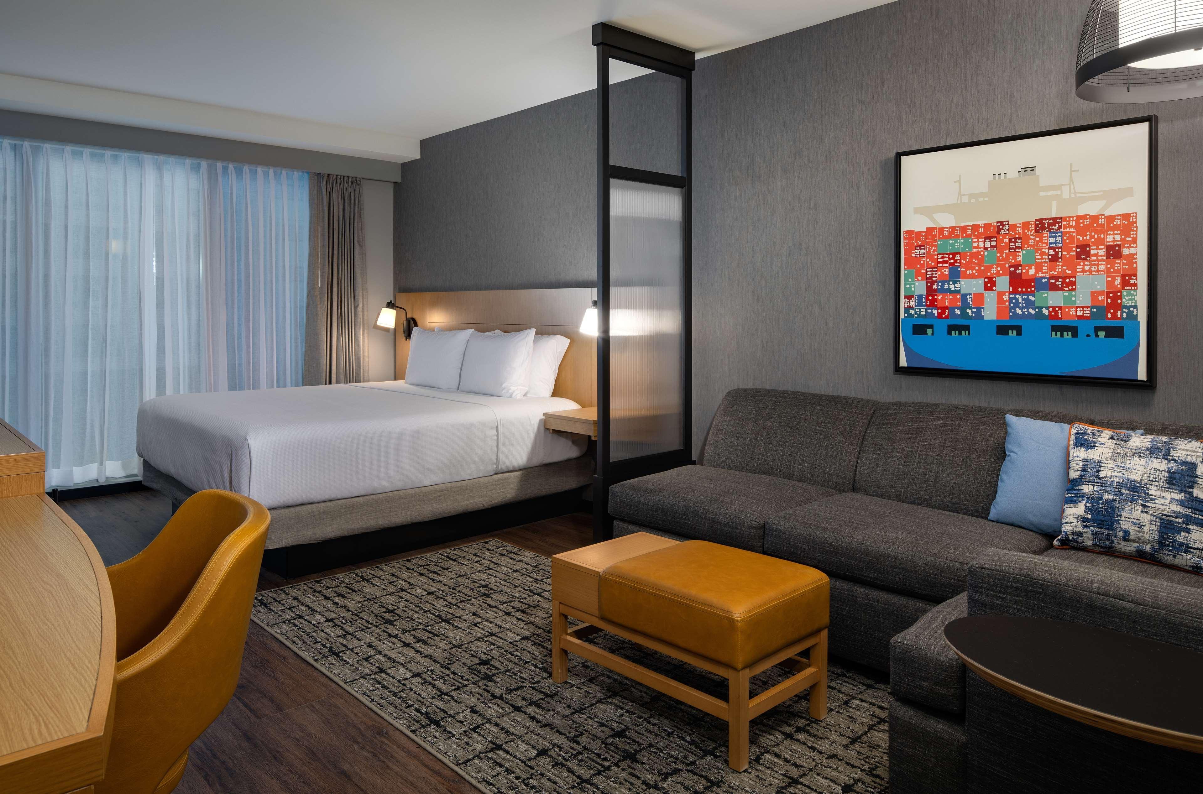 Hyatt Place Boston/Seaport District Экстерьер фото